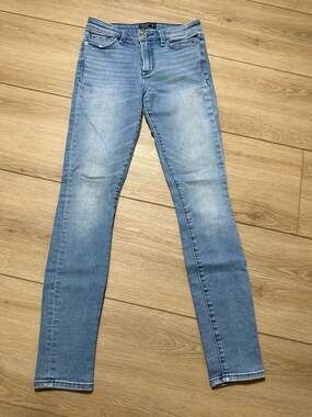 Abercrombie & Fitch Harper Low Rise Super Skinny Jeans Size 25